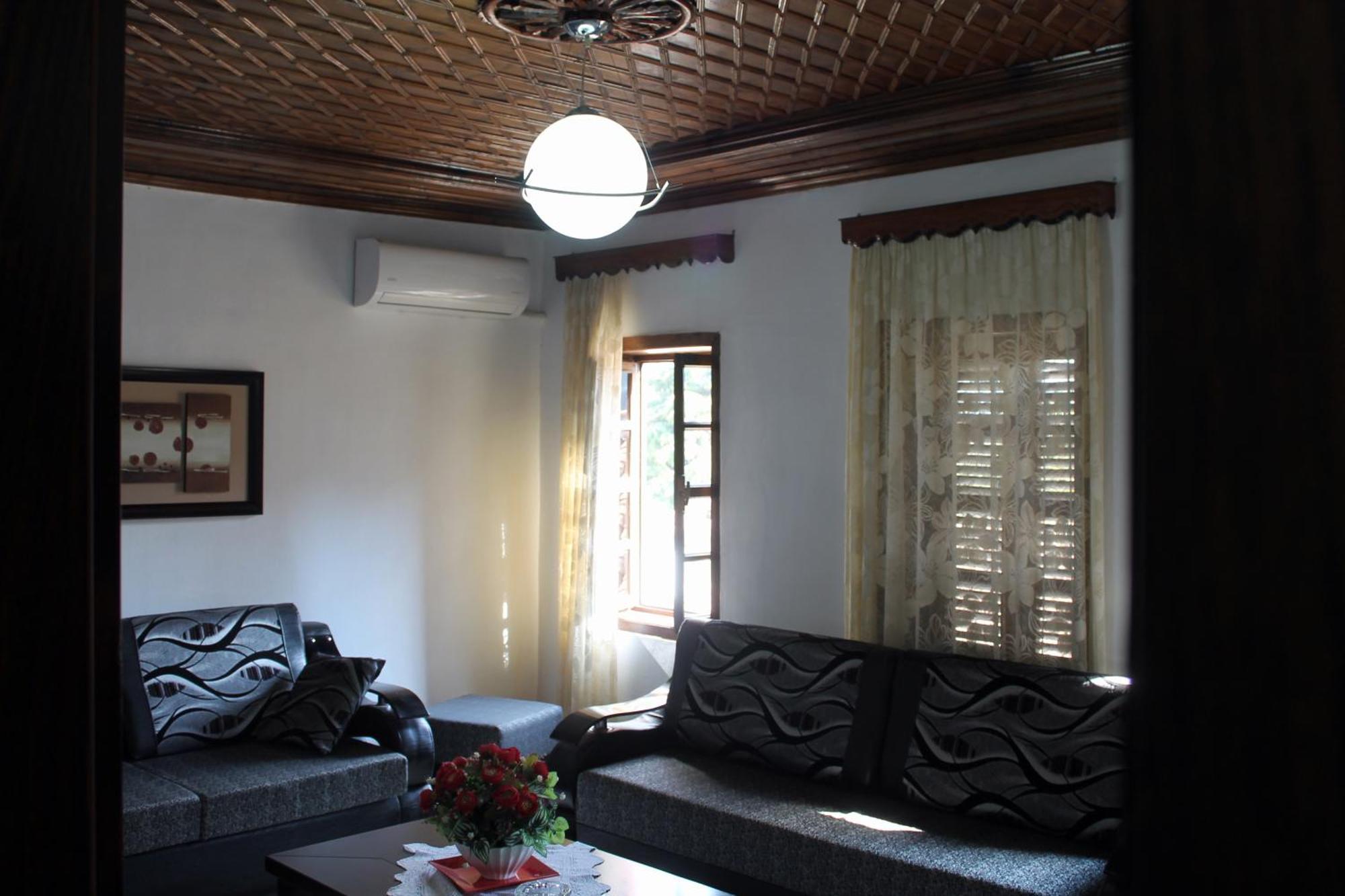 Tomor Shehu Guest House Berat Zewnętrze zdjęcie