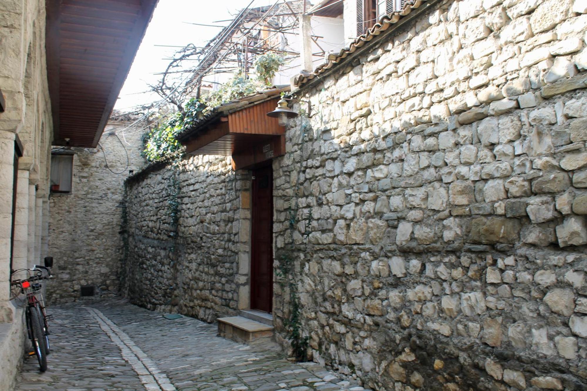 Tomor Shehu Guest House Berat Zewnętrze zdjęcie